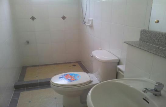 3bedrooms house for rent