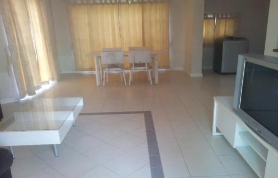 3bedrooms house for rent