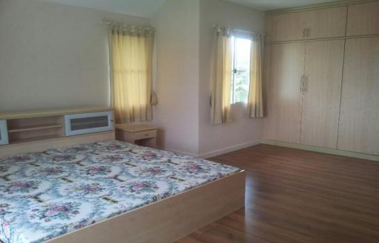 3bedrooms house for rent