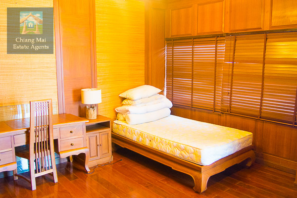 Gorgeous Teak 2 Bedroom Condo For Rent