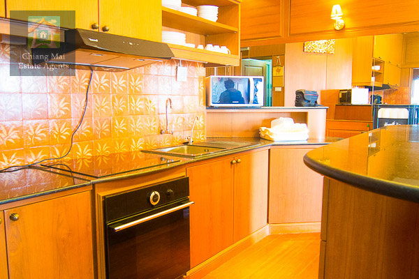 Gorgeous Teak 2 Bedroom Condo For Rent