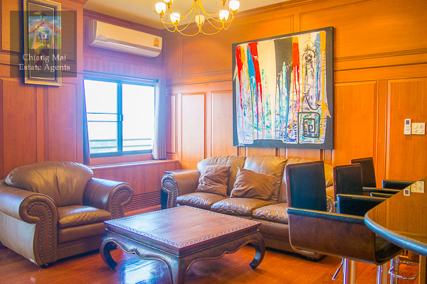 Gorgeous Teak 2 Bedroom Condo For Rent