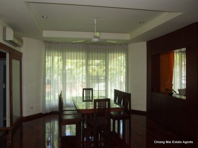 Luxurious 4 Bed/ 4 Bath Home For Rent