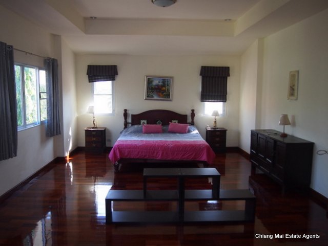 Luxurious 4 Bed/ 4 Bath Home For Rent
