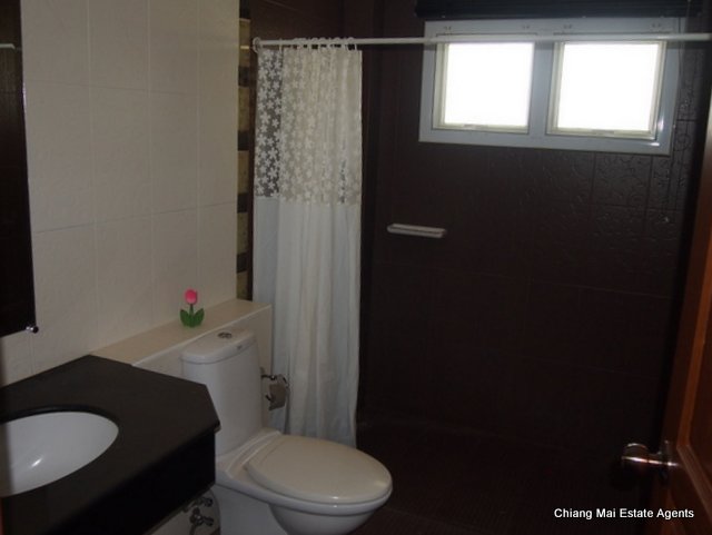 Luxurious 4 Bed/ 4 Bath Home For Rent