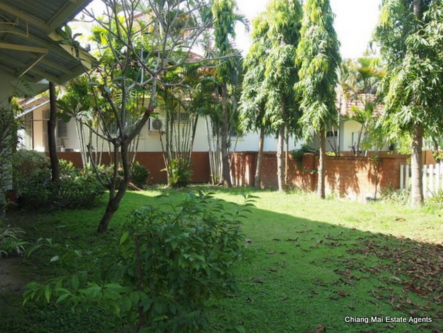 Luxurious 4 Bed/ 4 Bath Home For Rent