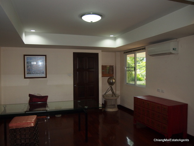 4 Bed/ 5 Bath Home for Rent with Private Pool