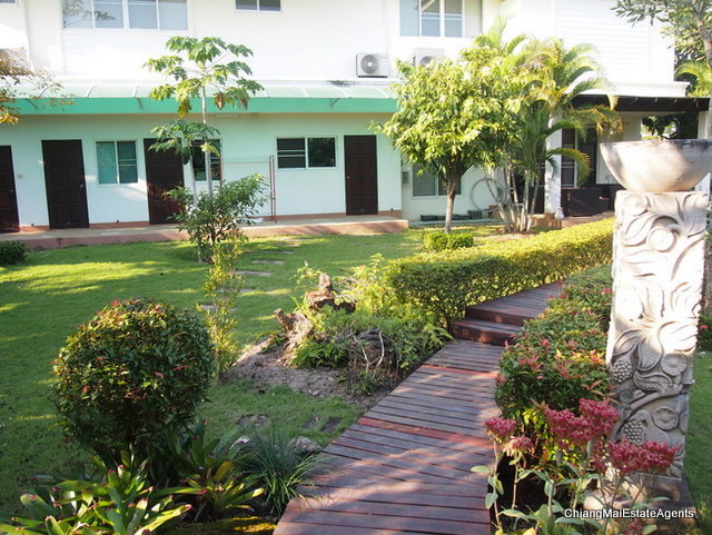 4 Bed/ 5 Bath Home for Rent with Private Pool