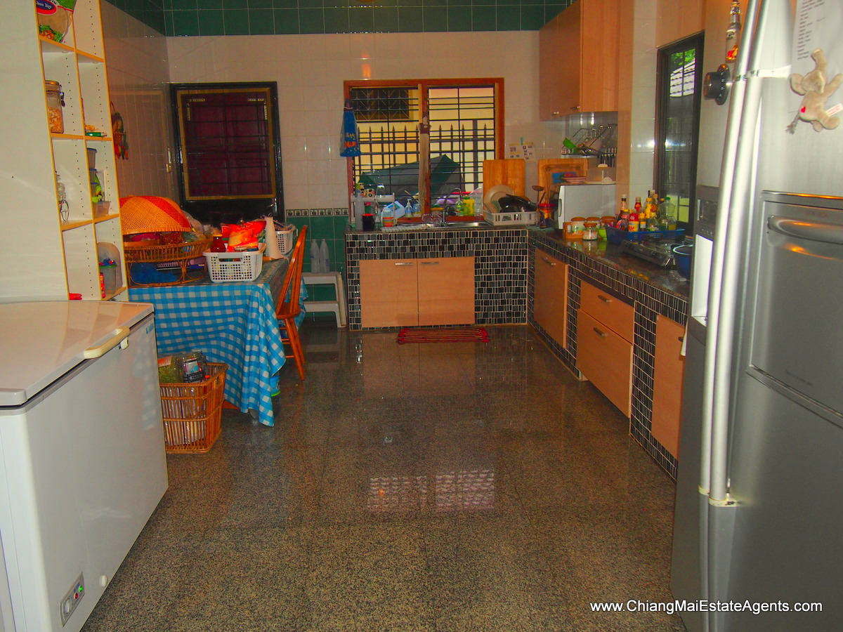 Furnished 5 Bedroom Home