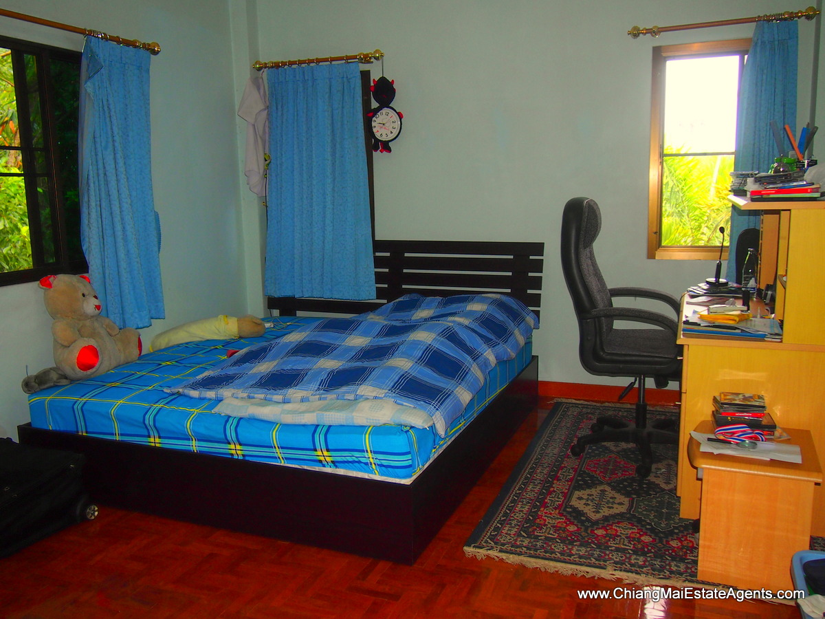 Furnished 5 Bedroom Home