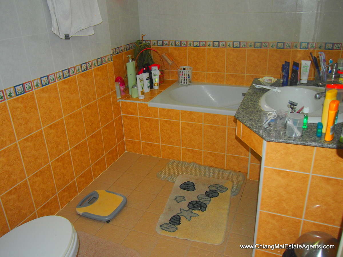Furnished 5 Bedroom Home