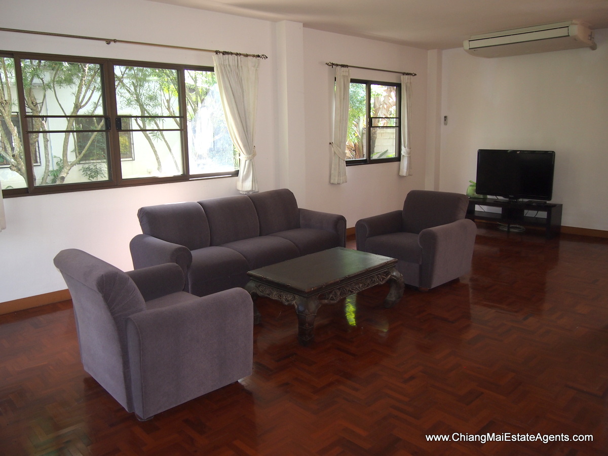 Large 3 Bedroom Home in Moo Baan Nai Fun