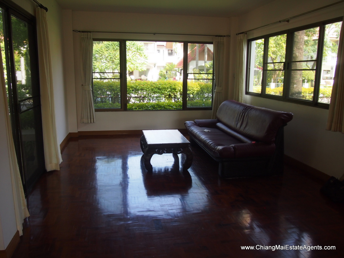 Large 3 Bedroom Home in Moo Baan Nai Fun