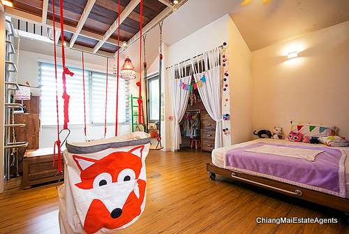 Exceptional 3 Bed/ 3 Bath Home For Sale in Hang Dong