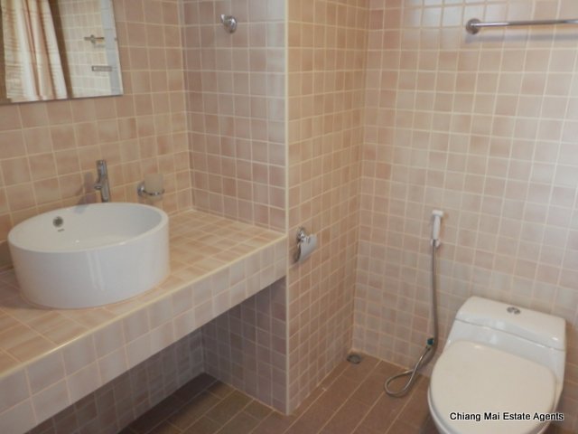 Newly Renovated 2 Bedroom/ 2 Bathroom Condo For Sale