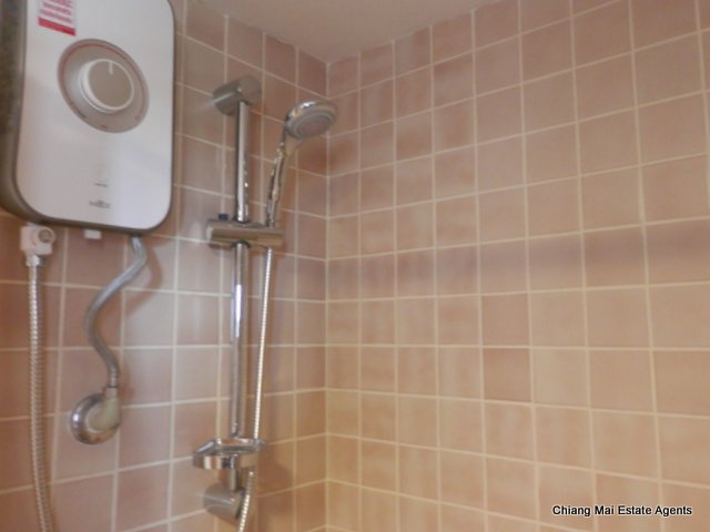 Newly Renovated 2 Bedroom/ 2 Bathroom Condo For Sale
