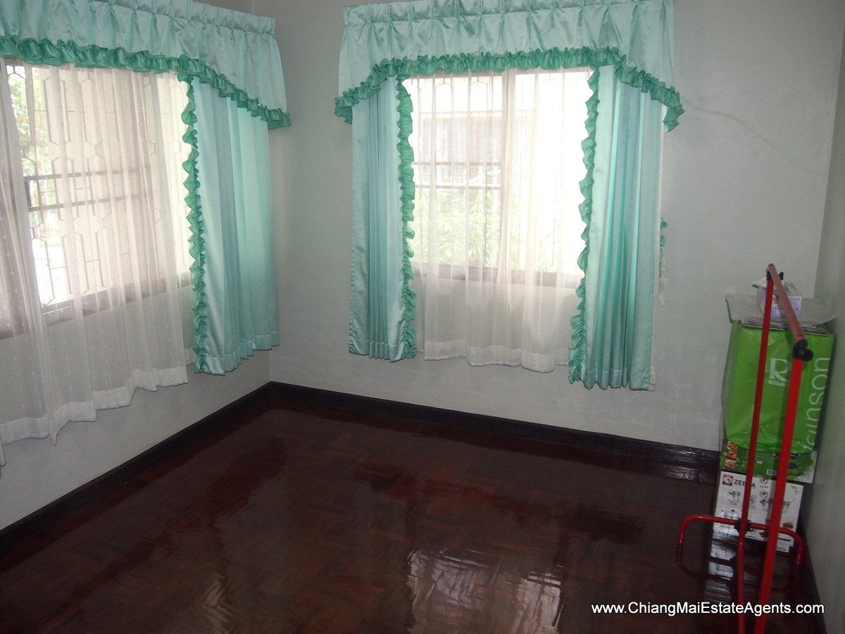 3 bed, 2 Living Rooms in Koolpunt 5