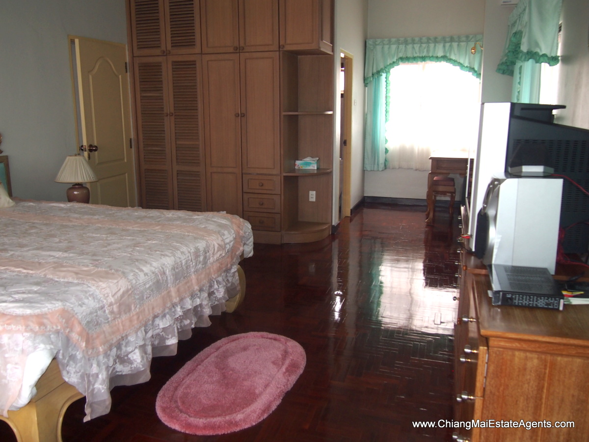 3 bed, 2 Living Rooms in Koolpunt 5