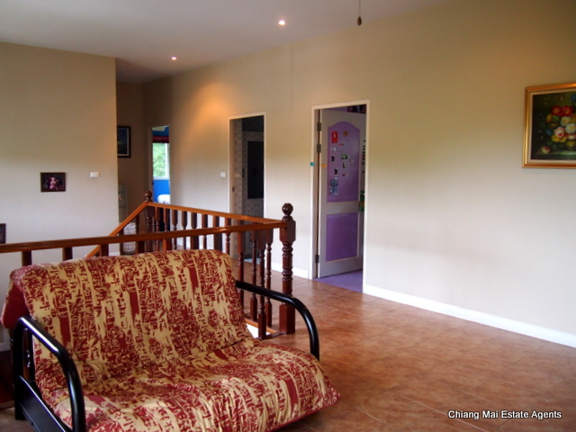 Large Family Home with Private Pool in Home in Park