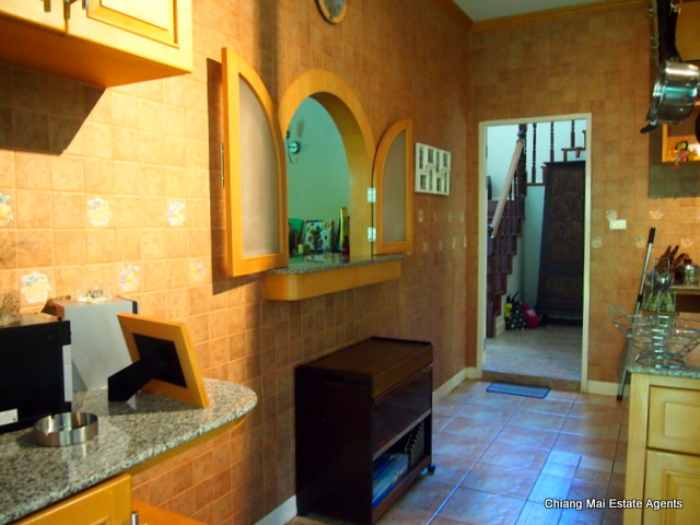 Large Family Home with Private Pool in Home in Park