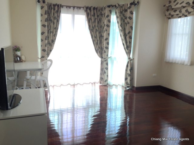Amazing 3 Bedroom House In House and View For Sale