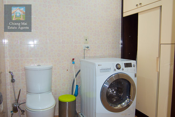 Lovely 2 Bedroom Apartment For Rent