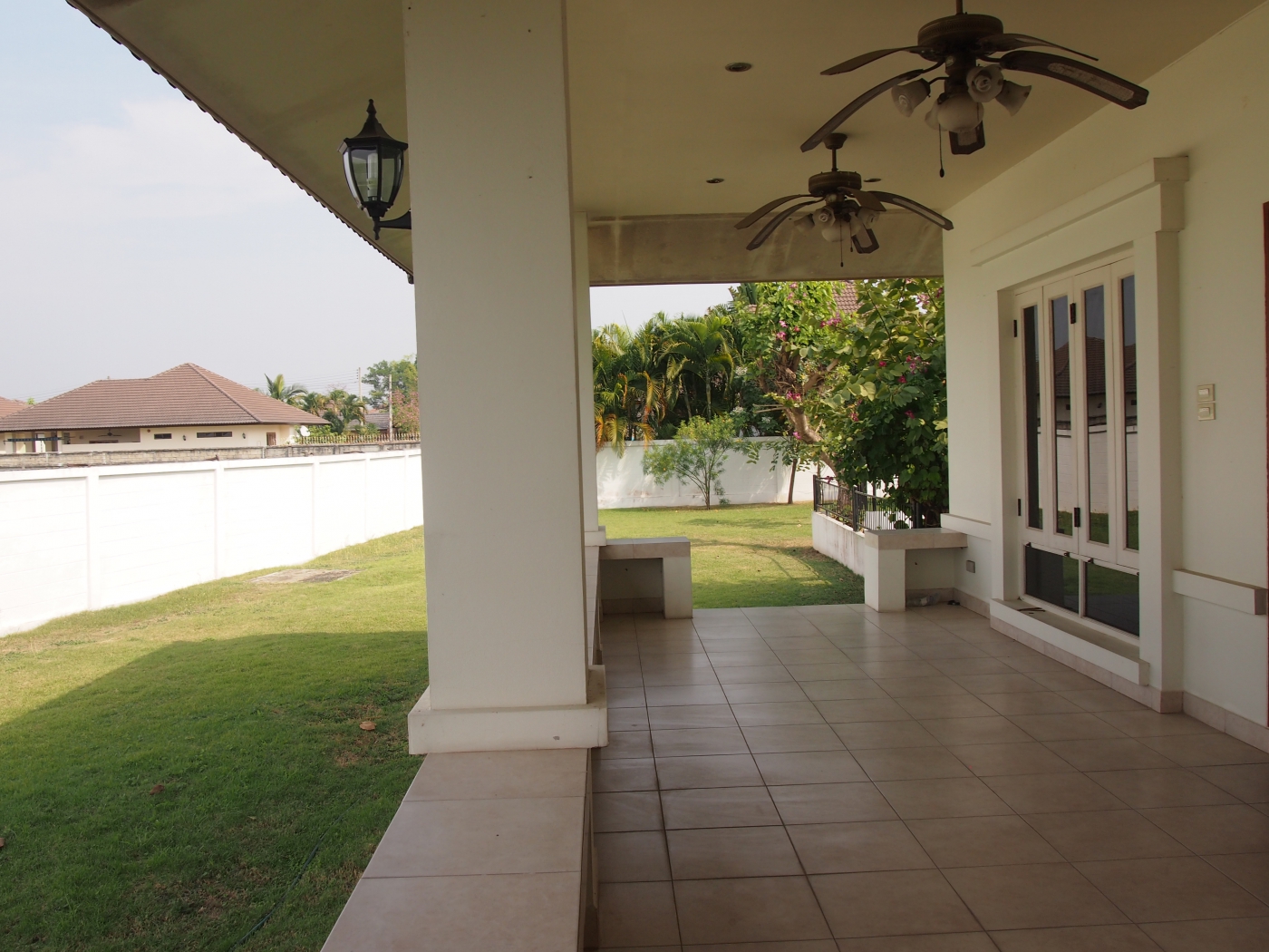 Spacious 3 bedroom home for Sale in Moo Baan Thannaboon