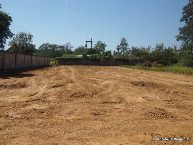 Land for Sale in Hang Dong - Land