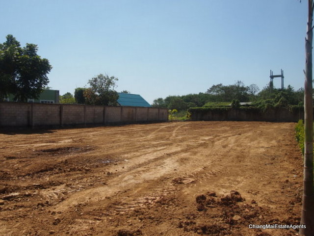 Land for Sale in Hang Dong - Land