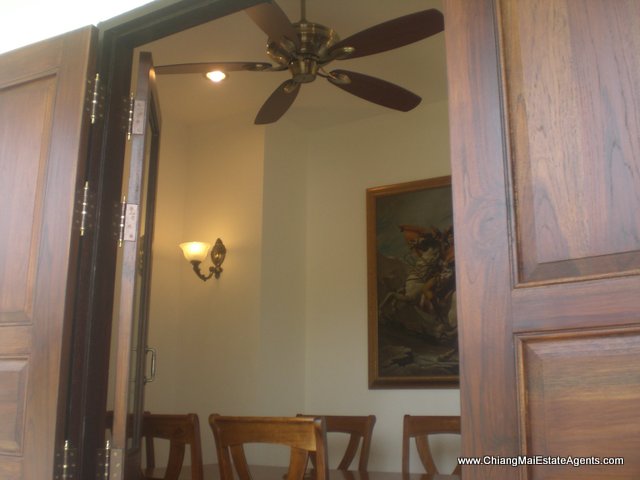 3 Bd, 2 Bth Colonial Style Home for Sale