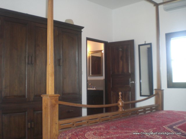 3 Bd, 2 Bth Colonial Style Home for Sale
