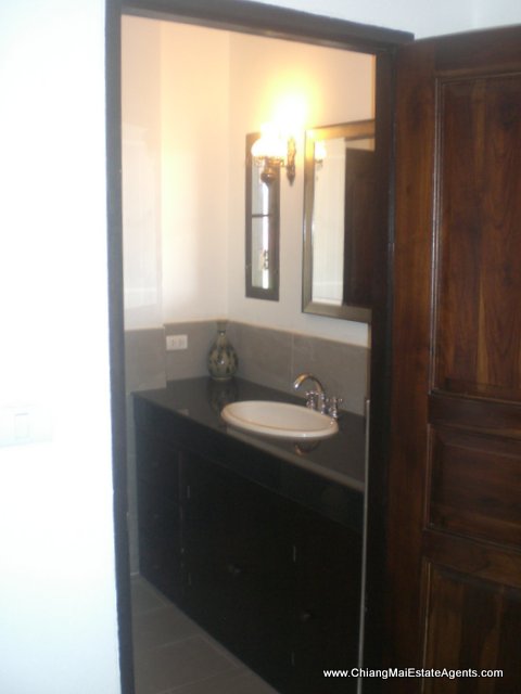 3 Bd, 2 Bth Colonial Style Home for Sale
