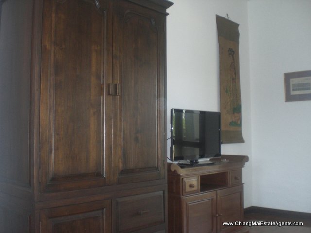 3 Bd, 2 Bth Colonial Style Home for Sale