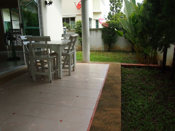 Spacious 3 Bedroom in Sri Walee