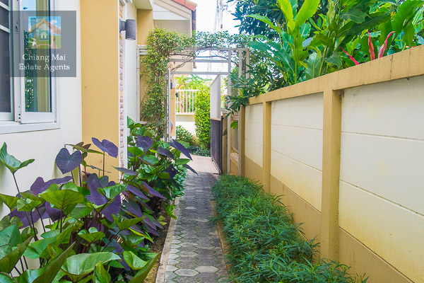 House In Rungaroon Ville For Sale