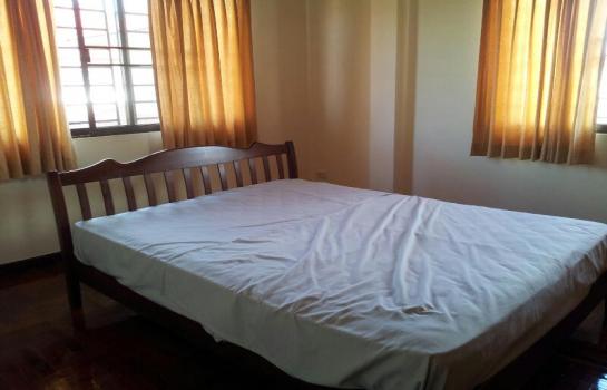 4bedrooms house for rent
