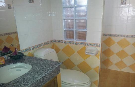 4bedrooms house for rent