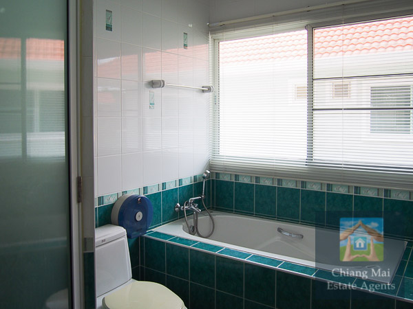 Large 4 Bedroom Home in Koolpunt 9 For Rent