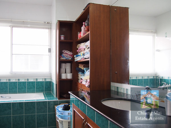 Large 4 Bedroom Home in Koolpunt 9 For Rent