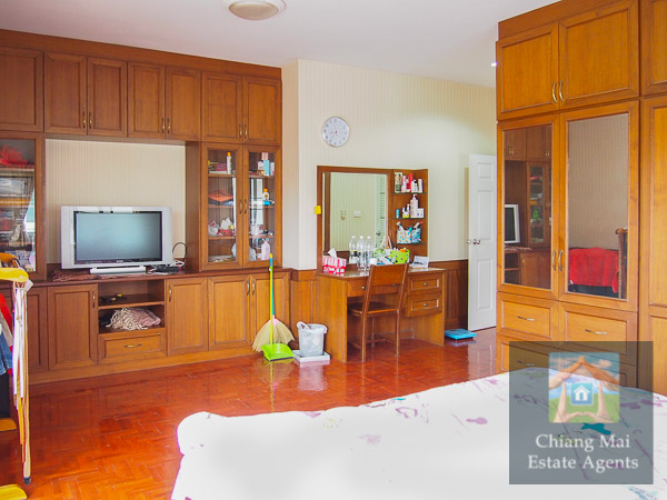 Large 4 Bedroom Home in Koolpunt 9 For Rent