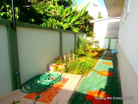 3 Bedroom Bungalow For Rent In Doi Saket