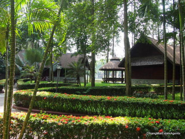 Private Resort Style Property with 3 Homes For Rent