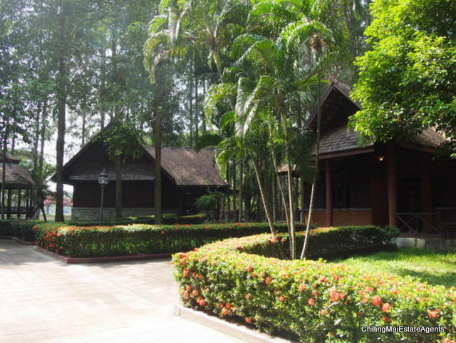 Private Resort Style Property with 3 Homes For Rent