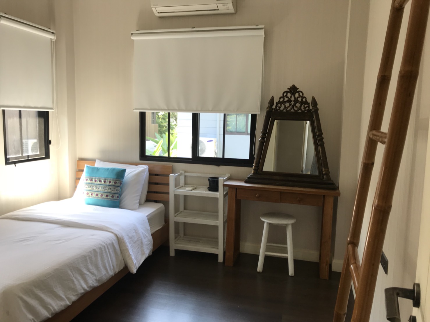 House For Rent In Setthasiri Sansai
