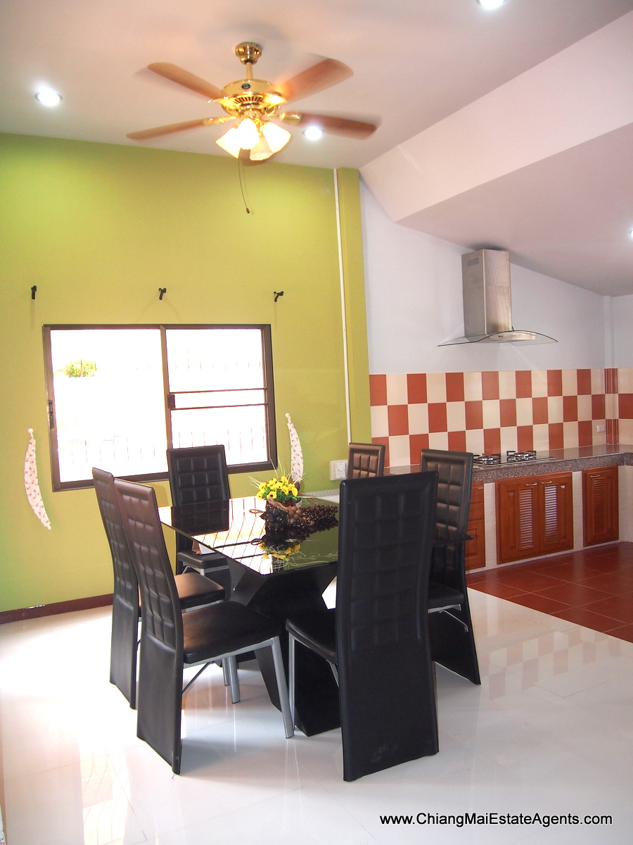 Fashionably Furnished 3 Bedroom Bungalow in Wang Tan