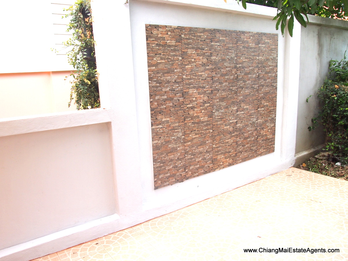 Fashionably Furnished 3 Bedroom Bungalow in Wang Tan