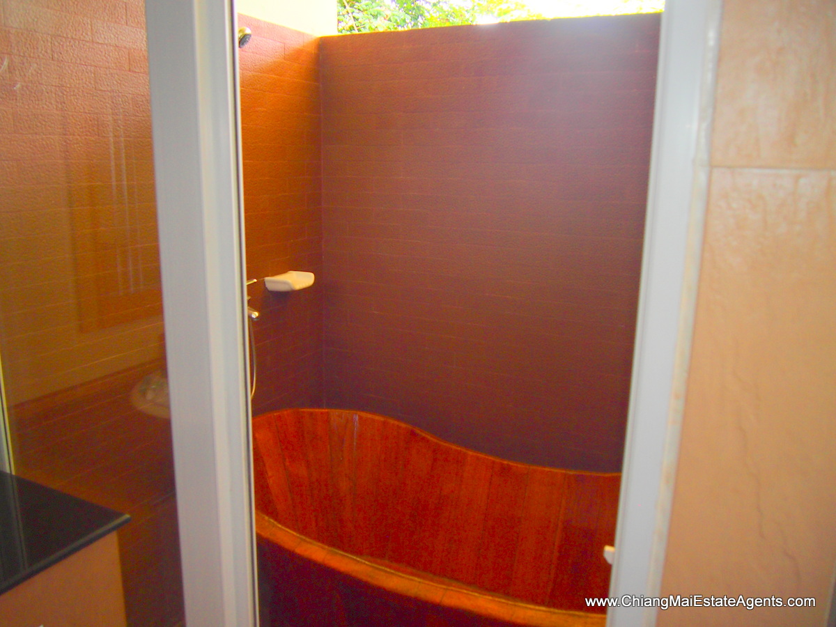 Beautifully Furnished home in Home in Park