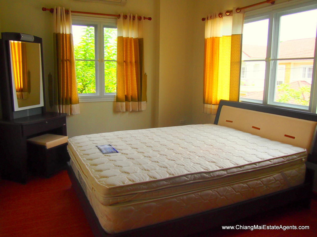 Beautifully Furnished home in Home in Park