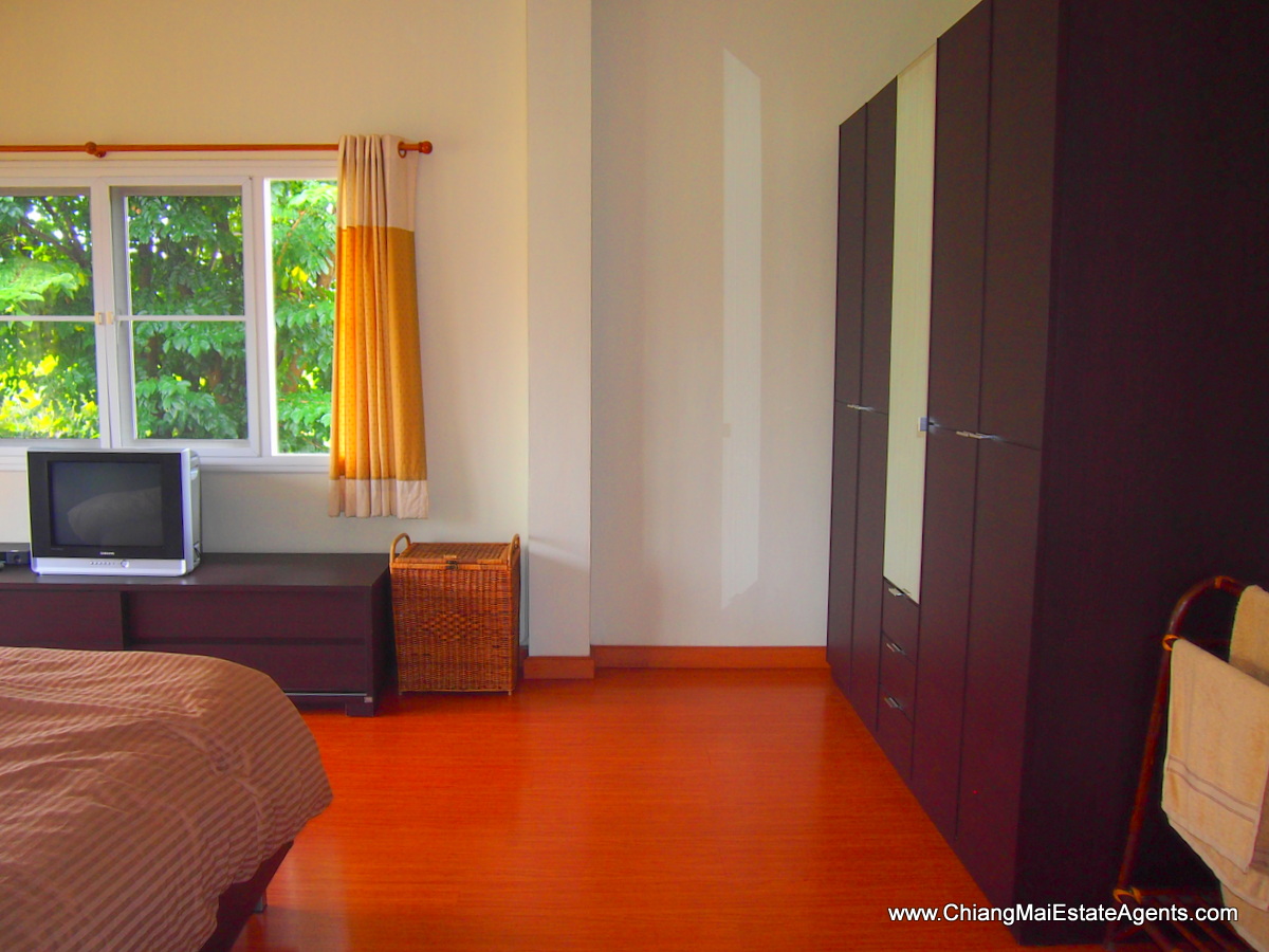Beautifully Furnished home in Home in Park