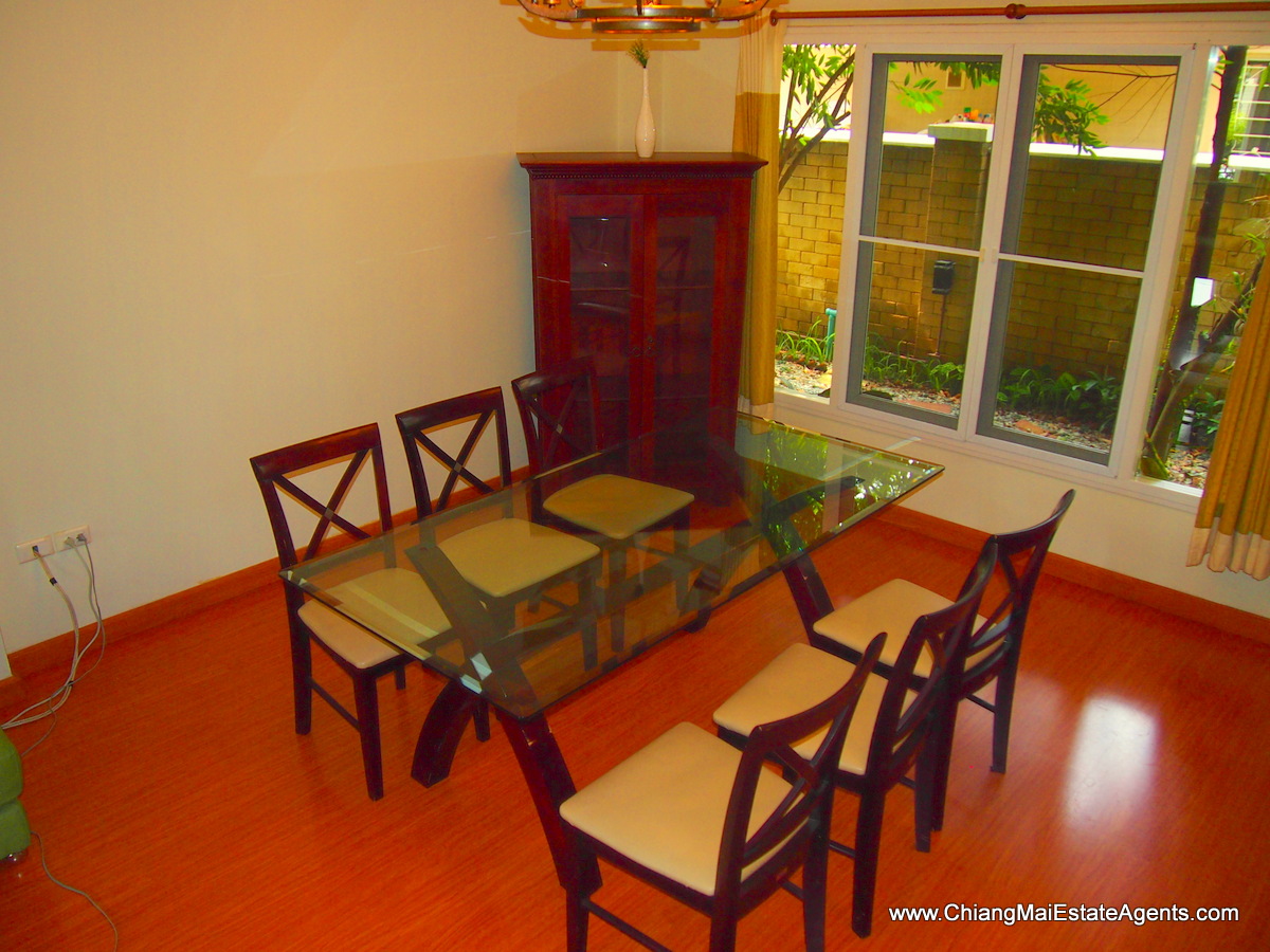 Beautifully Furnished home in Home in Park
